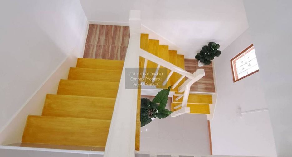 Casa adosada en venta de 3 habitaciones en Khlong Luang, Pathum Thani