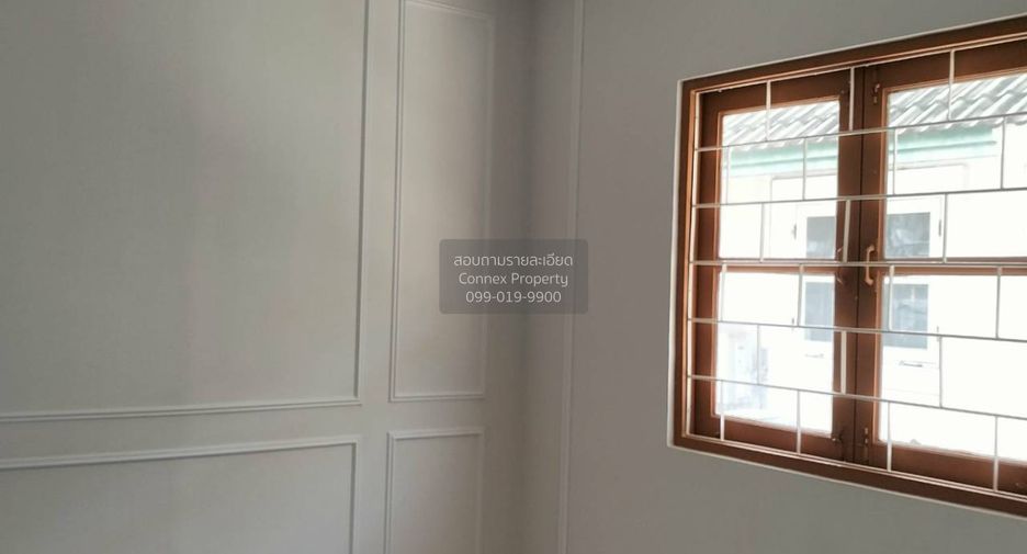 Casa adosada en venta de 3 habitaciones en Khlong Luang, Pathum Thani