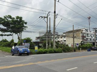 For rent 1 bed land in Khlong Sam Wa, Bangkok