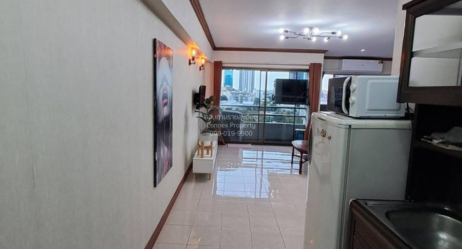 For rent 1 bed condo in Watthana, Bangkok
