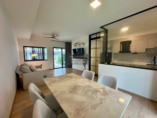 For rent 2 ベッドルーム townhouse in Bang Phli, Samut Prakan