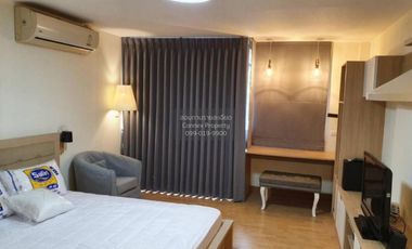 Wohnung zur Miete mit 1 Zimmer in Phra Khanong, Bangkok