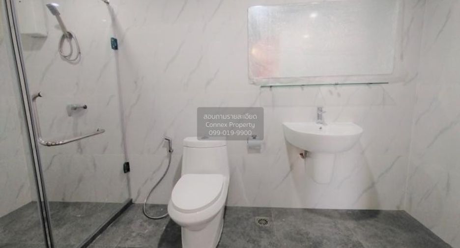 Condo en alquiler de 2 habitaciones en Watthana, Bangkok