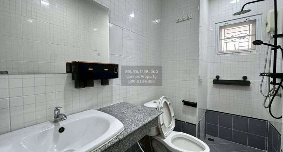 Haus zur Miete mit 5 Zimmer in Bang Lamung, Chonburi