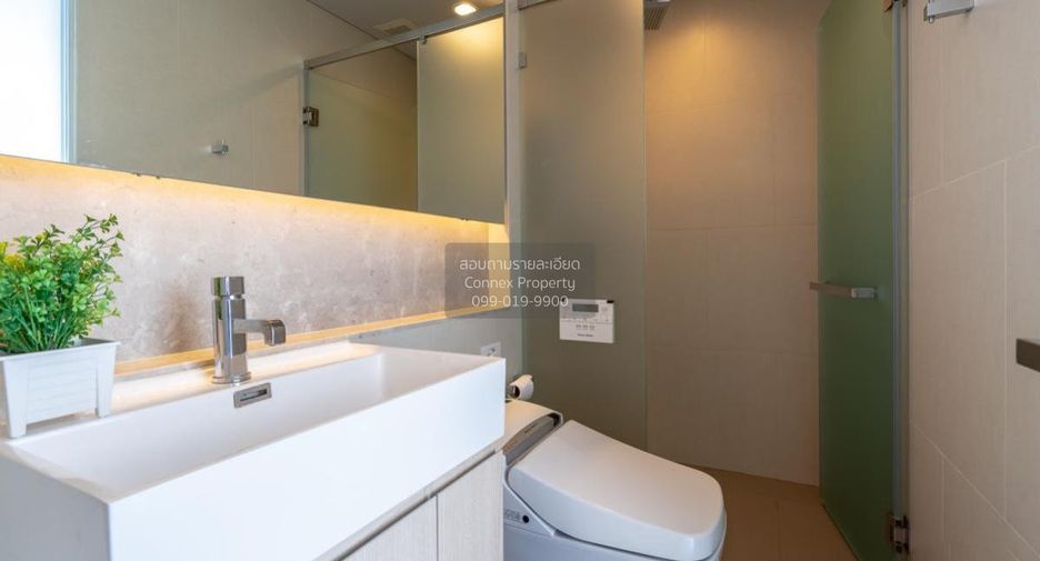 For rent 2 bedrooms condo in Khlong Toei, Bangkok