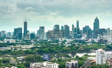 For rent 2 bedrooms condo in Khlong Toei, Bangkok