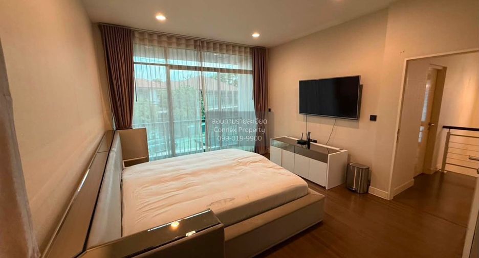 For rent 3 bedrooms house in Bang Kapi, Bangkok