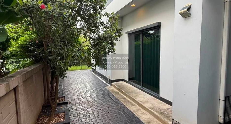 For rent 3 bedrooms house in Bang Kapi, Bangkok
