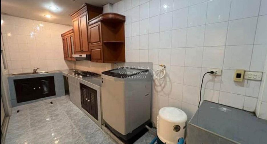 Haus zur Miete mit 3 Zimmer in Mueang Nonthaburi, Nonthaburi