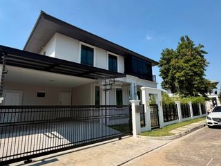 Haus zur Miete mit 3 Zimmer in Prawet, Bangkok