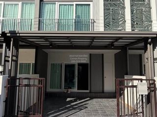 出租 3 卧室 联排别墅 在 塔朗, 普吉
