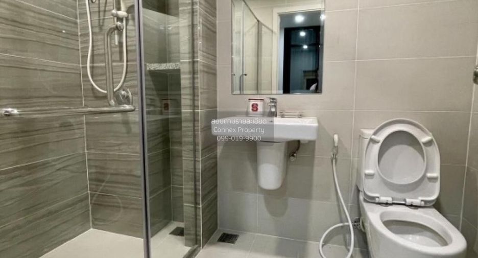 For rent 2 bedrooms condo in Khlong San, Bangkok