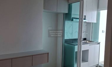 Condo en alquiler de 1 habitaciones en Bang Na, Bangkok