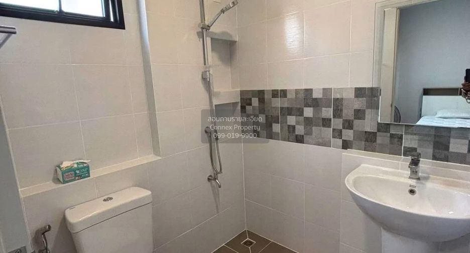 For rent 3 bedrooms townhouse in Bang Phli, Samut Prakan