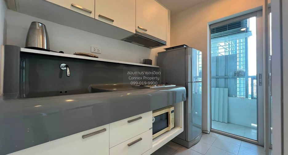For rent 1 bed condo in Sathon, Bangkok