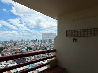 For rent 2 bedrooms condo in Khlong San, Bangkok