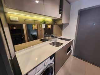 Wohnung zur Miete mit 1 Zimmer in Khlong San, Bangkok
