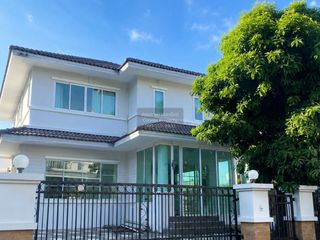 出租 3 卧室 独立屋 在 Phra Khanong, 曼谷