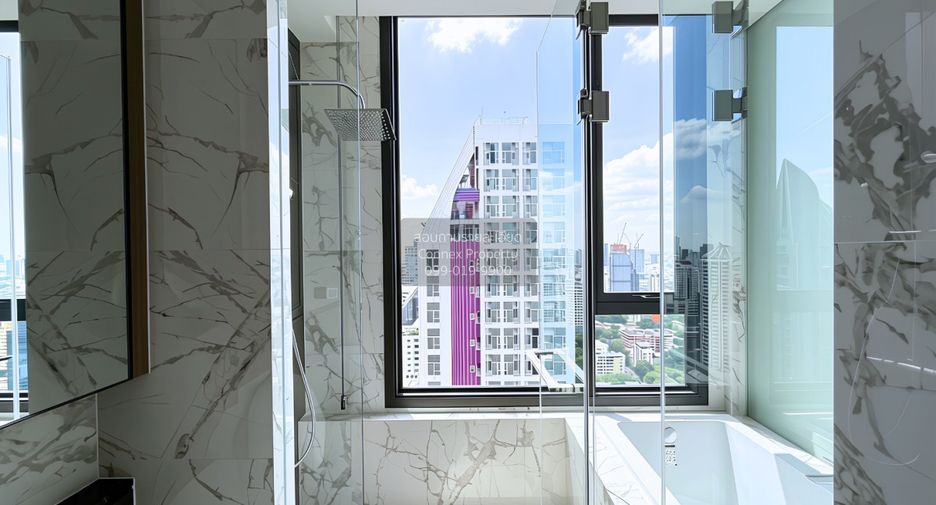 For rent 2 ベッドルーム condo in Khlong Toei, Bangkok
