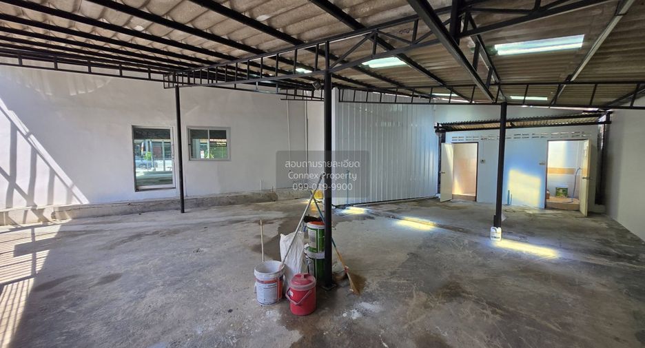Haus zur Miete mit 3 Zimmer in Huai Khwang, Bangkok