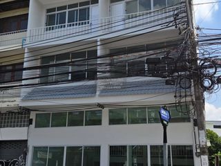 Haus zur Miete mit 3 Zimmer in Huai Khwang, Bangkok