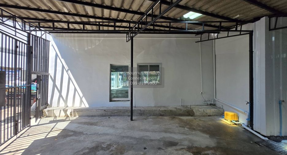 Haus zur Miete mit 3 Zimmer in Huai Khwang, Bangkok