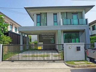 出租 4 卧室 独立屋 在 Bang Phli, Samut Prakan
