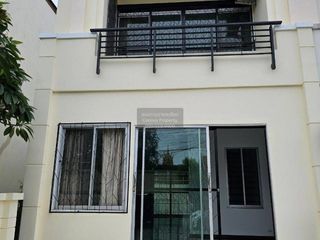 出租 3 卧室 联排别墅 在 Suan Luang, 曼谷