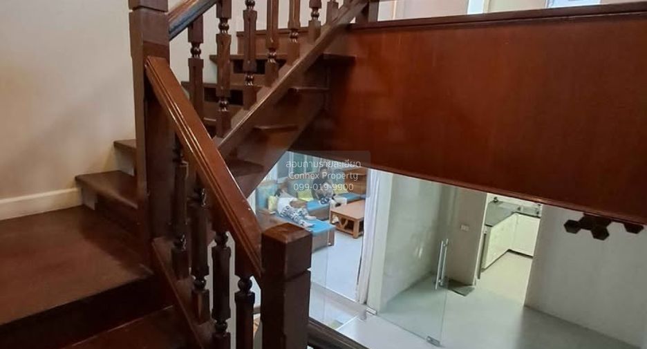 Casa en alquiler de 7 habitaciones en Bang Khae, Bangkok