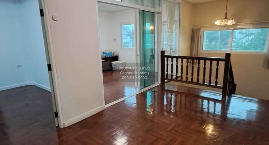 Casa en alquiler de 7 habitaciones en Bang Khae, Bangkok