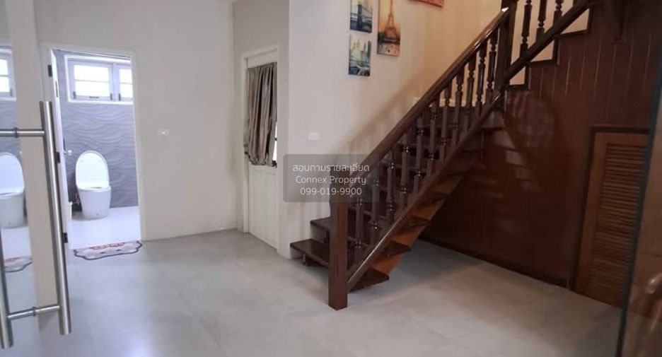Casa en alquiler de 7 habitaciones en Bang Khae, Bangkok