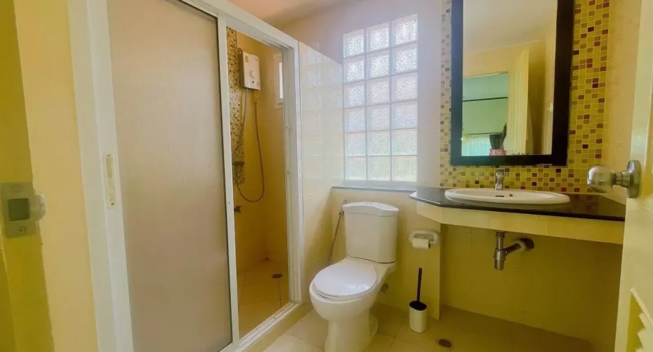 Casa en alquiler de 3 habitaciones en Mueang Krabi, Krabi