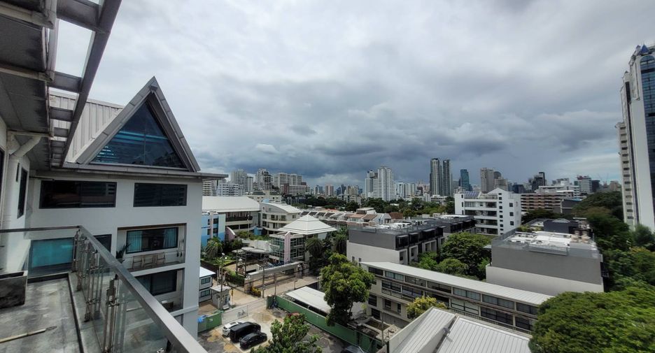 À louer 6 chambres condo à Watthana, Bangkok