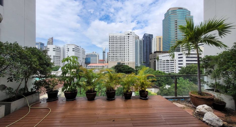 À louer 6 chambres condo à Watthana, Bangkok