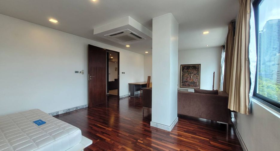 À louer 6 chambres condo à Watthana, Bangkok