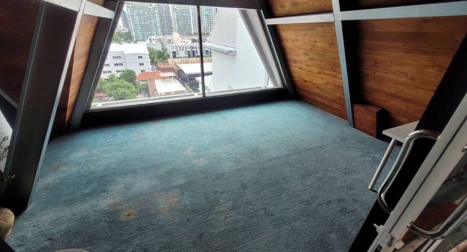 À louer 6 chambres condo à Watthana, Bangkok