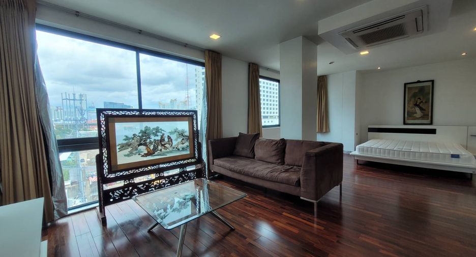 À louer 6 chambres condo à Watthana, Bangkok