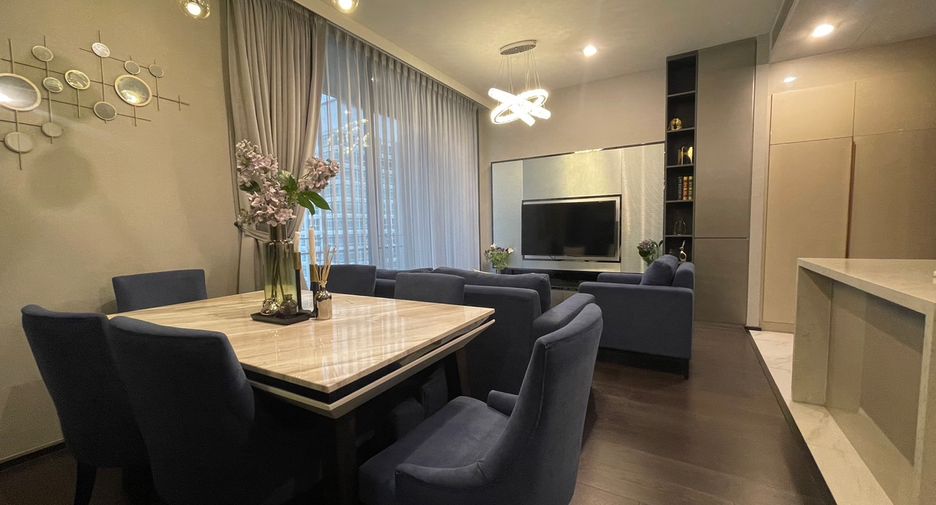 For rent 2 bedrooms condo in Khlong Toei, Bangkok