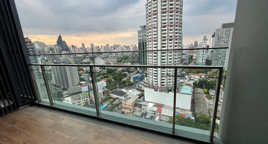 For rent 2 bedrooms condo in Khlong Toei, Bangkok