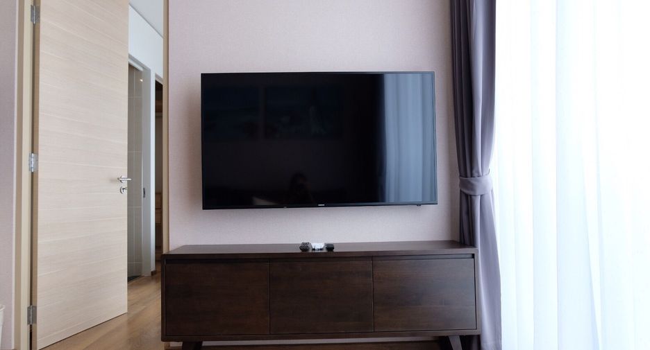 For rent 2 bedrooms condo in Khlong Toei, Bangkok