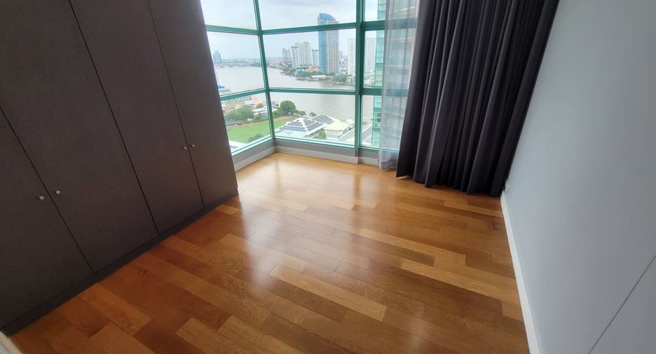 À louer 4 chambres condo à Bang Kho Laem, Bangkok