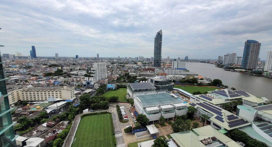 À louer 4 chambres condo à Bang Kho Laem, Bangkok