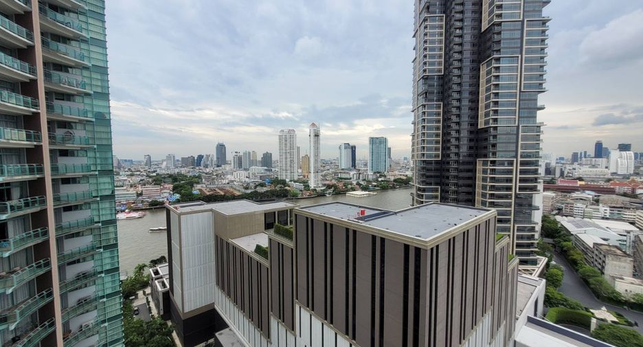 À louer 4 chambres condo à Bang Kho Laem, Bangkok