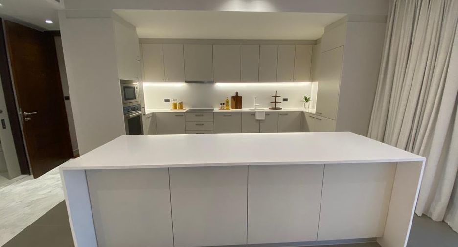 Wohnung zur Miete mit 3 Zimmer in Watthana, Bangkok