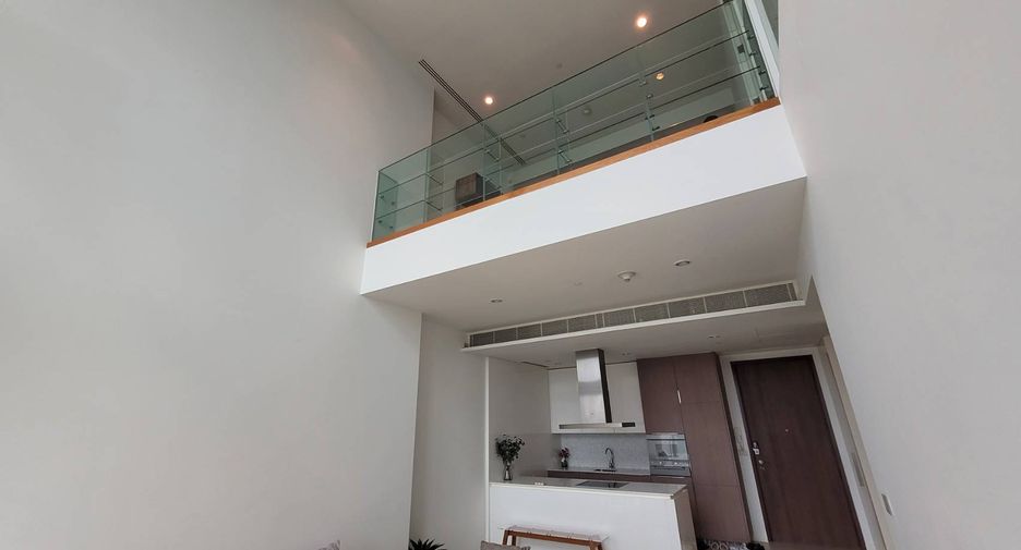 For rent 2 bedrooms condo in Pathum Wan, Bangkok