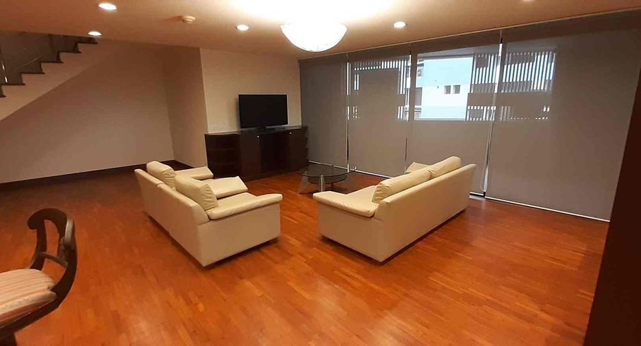 For rent 4 bedrooms condo in Khlong Toei, Bangkok