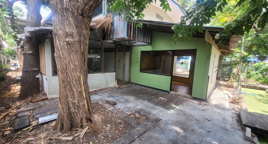For rent 5 ベッドルーム house in Watthana, Bangkok