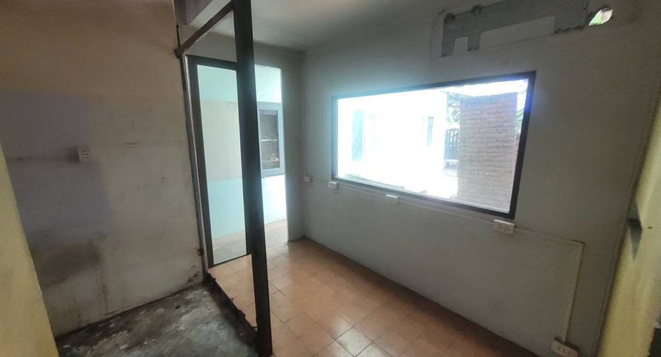 For rent 5 ベッドルーム house in Watthana, Bangkok