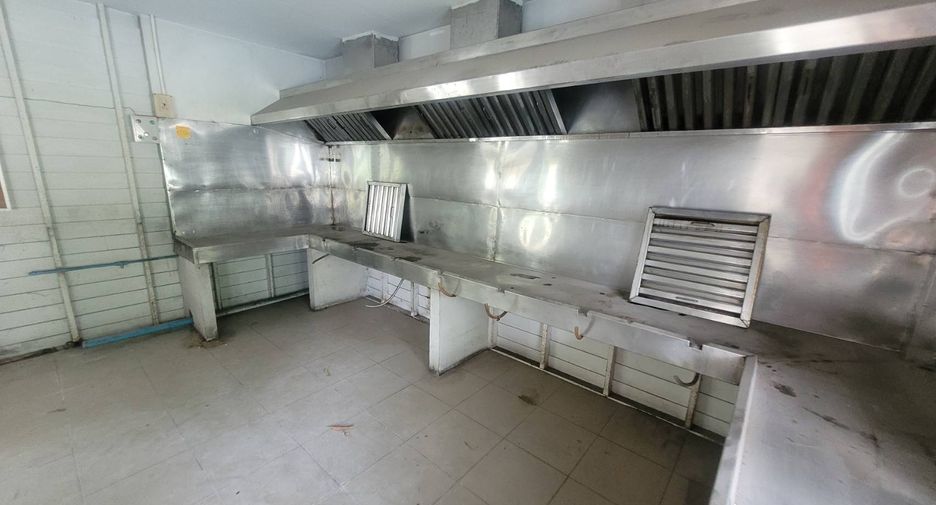 For rent 5 ベッドルーム house in Watthana, Bangkok