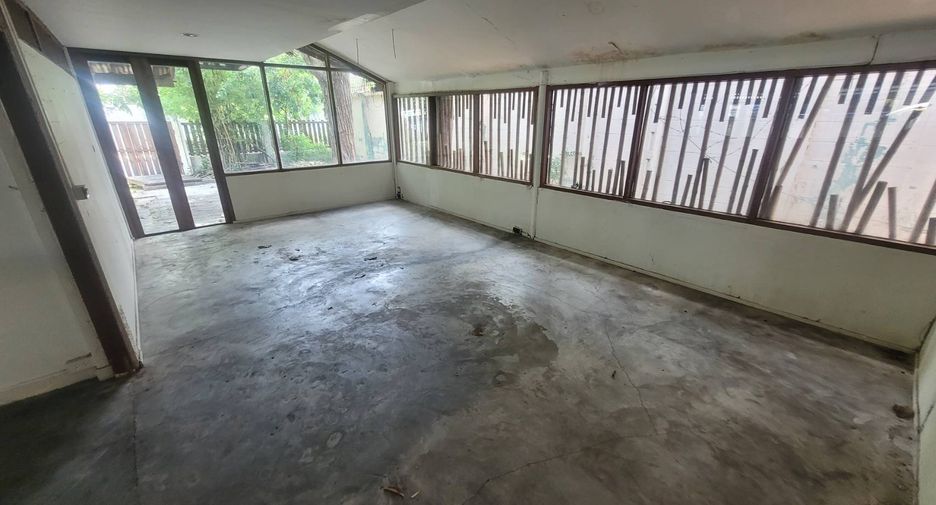 For rent 5 ベッドルーム house in Watthana, Bangkok
